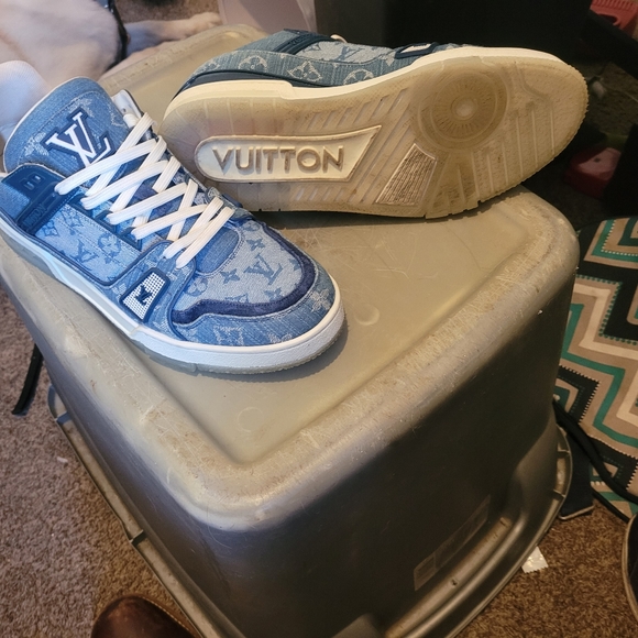 Louis vuittons size 9 men's shoes - Picture 4 of 6